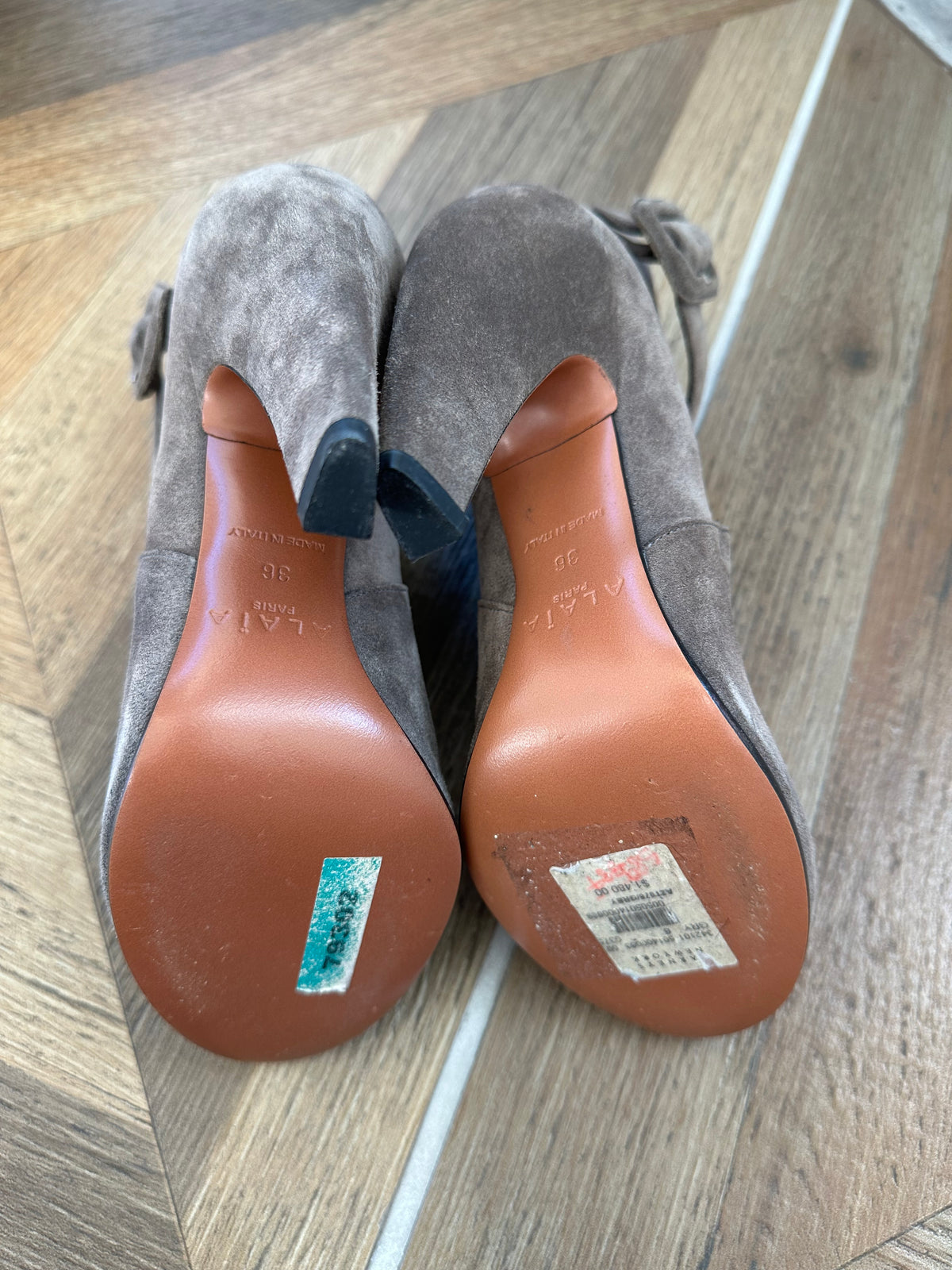 Alaïa Heeled Booties in Grey Suede