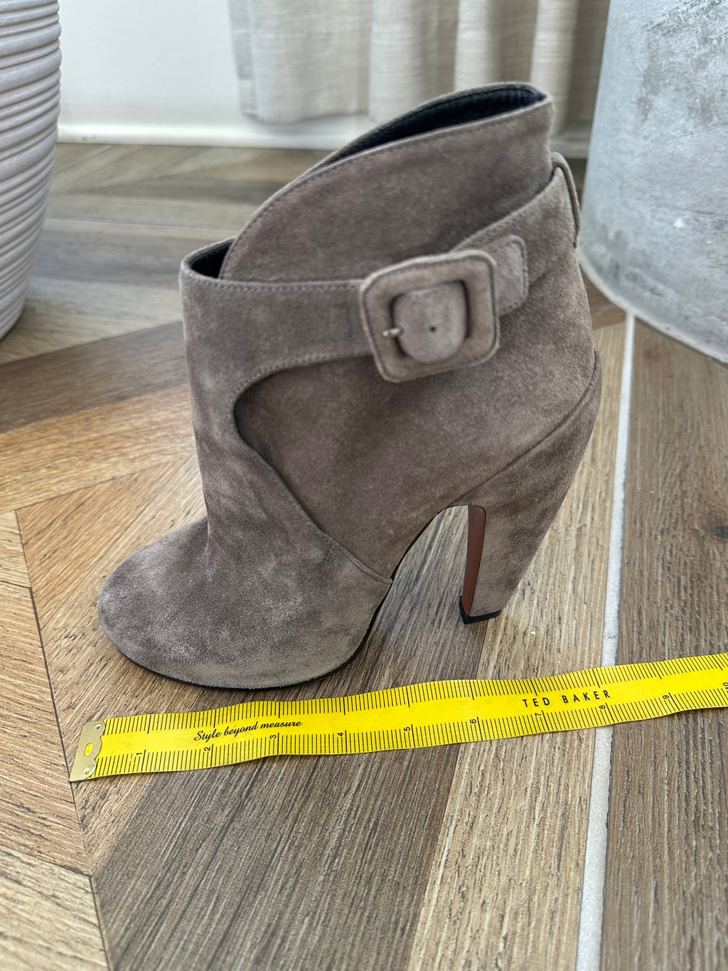 Alaïa Heeled Booties in Grey Suede