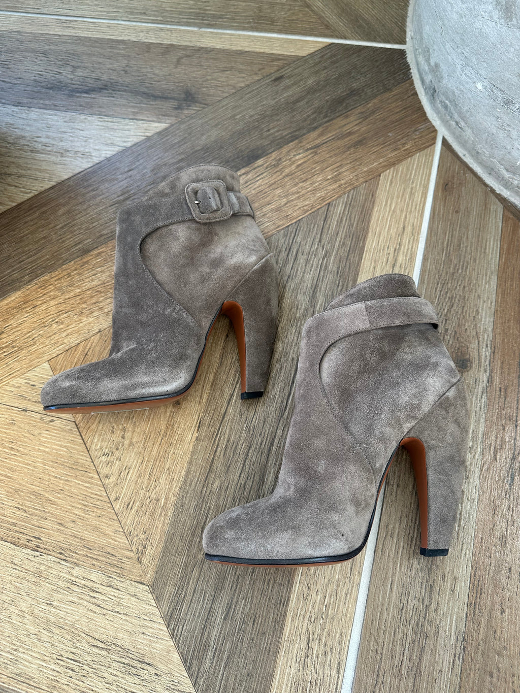 Alaïa Heeled Booties in Grey Suede